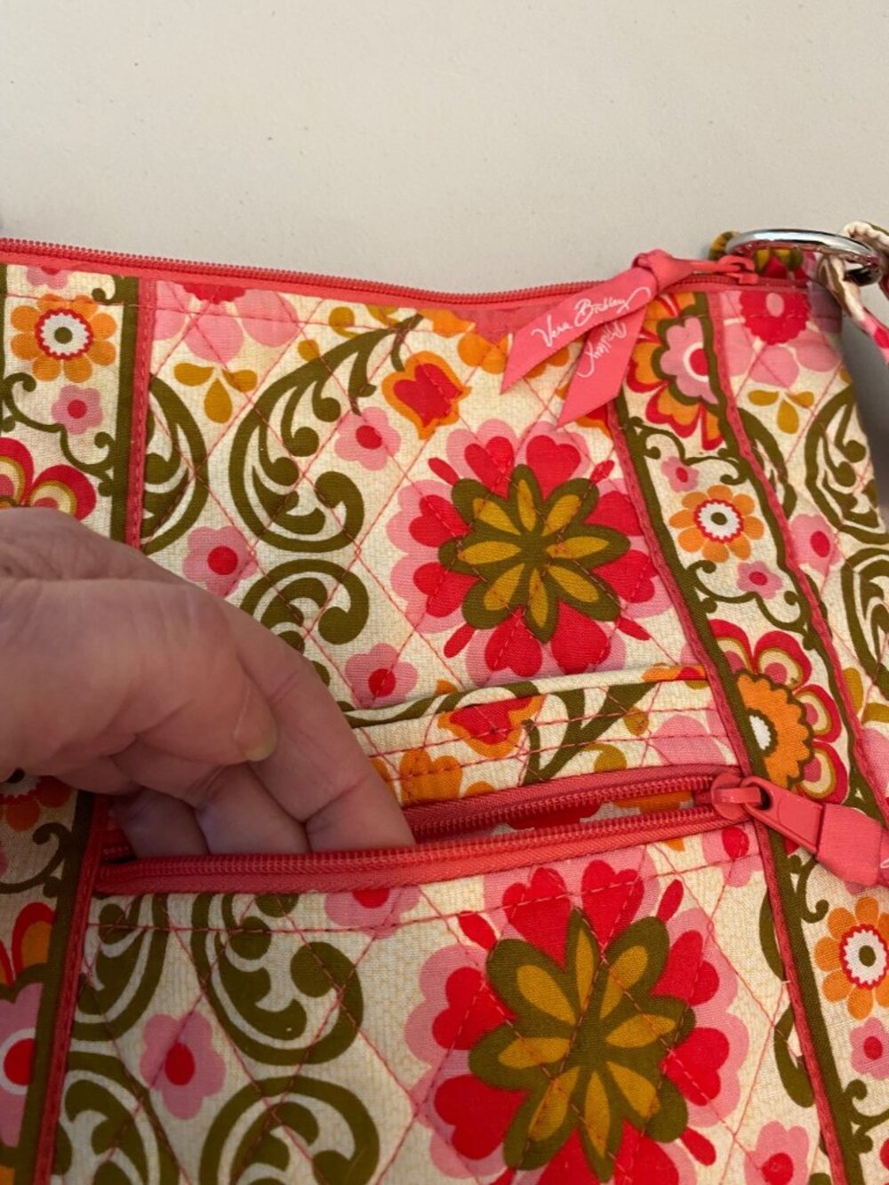 Vera Bradley Floral Quilted Crossbody Folkloric Zip Closure Purse Bag - Picture 8 of 11